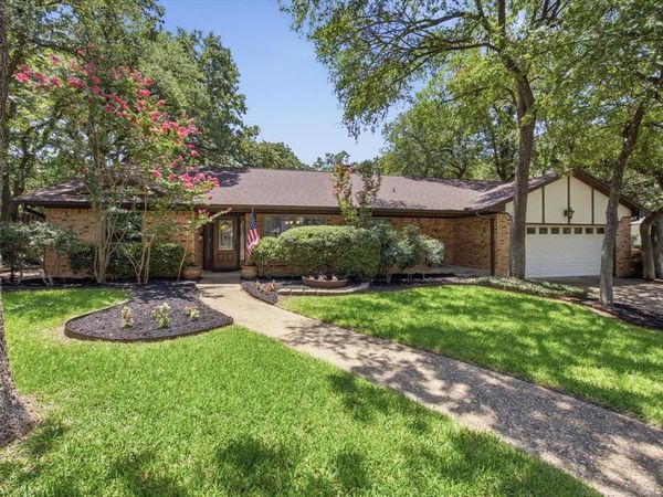 5008 Kemble Street , Fort Worth, TX 76103
