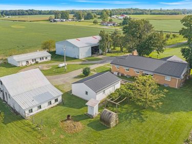 697 Township Road 31 , Bellefontaine, OH 43311