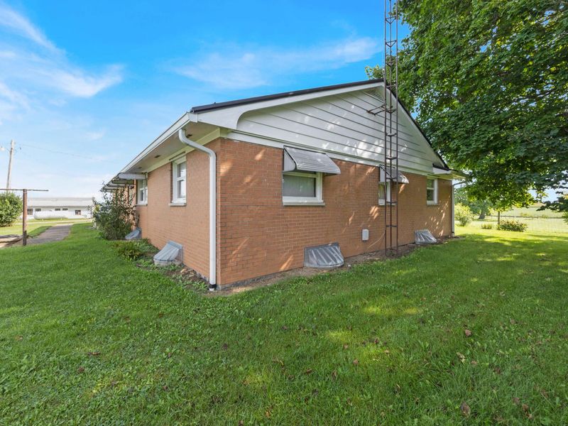 697 Township Road 31, Bellefontaine, OH 43311 Photo 12