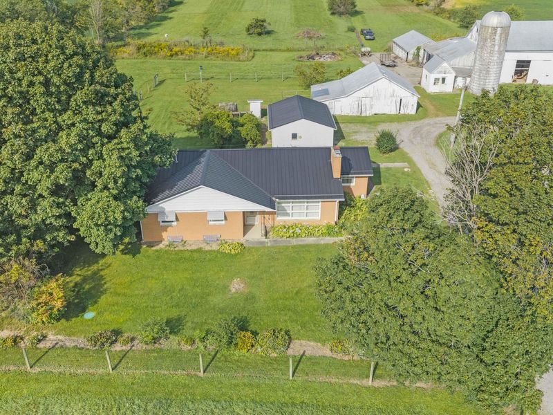 697 Township Road 31, Bellefontaine, OH 43311 Photo 3