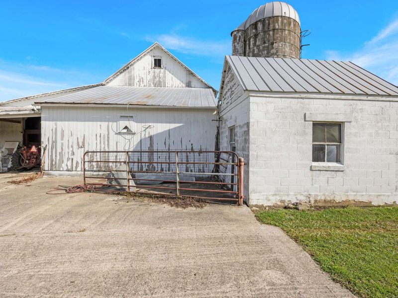 697 Township Road 31, Bellefontaine, OH 43311 Photo 31