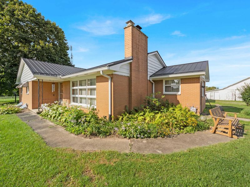 697 Township Road 31, Bellefontaine, OH 43311 Photo 6
