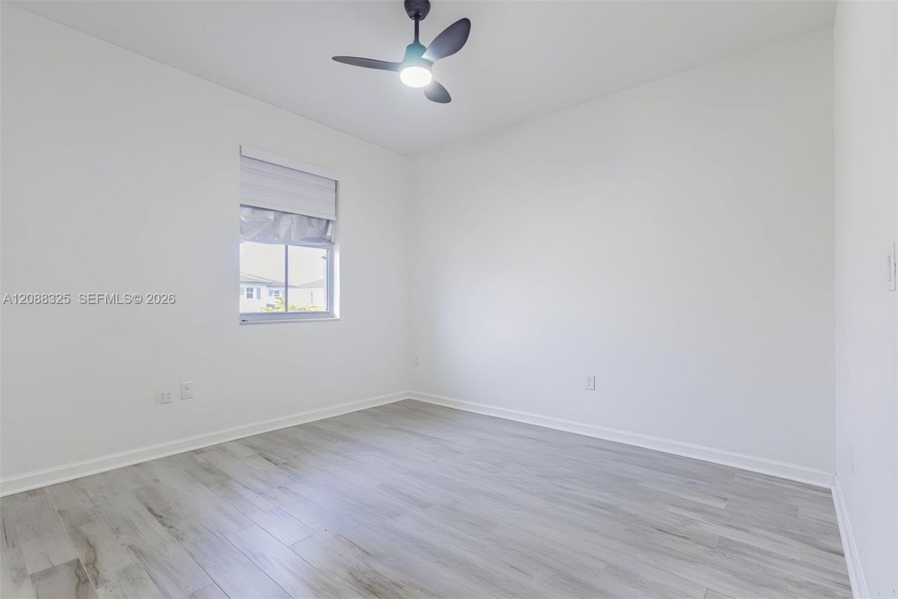 12740 SW 214th Ter, Miami, FL 33177 Photo