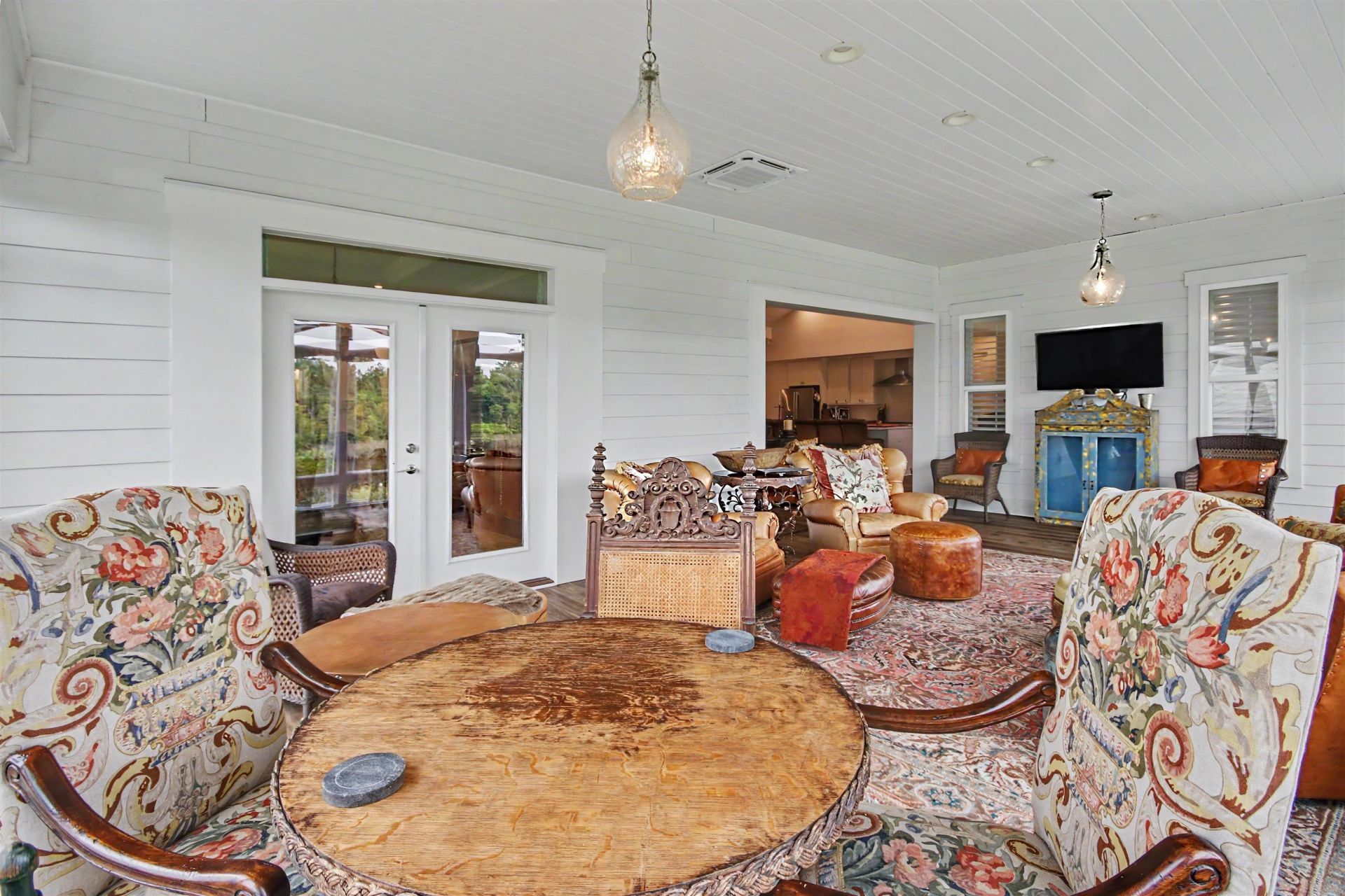 7019 Belancino Blvd. Photo 32
