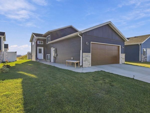 6762 Joseph Street, Horace, ND 58047