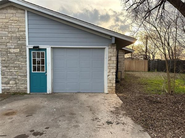 407 Vista West CT , Unit B, Bastrop, TX 78602