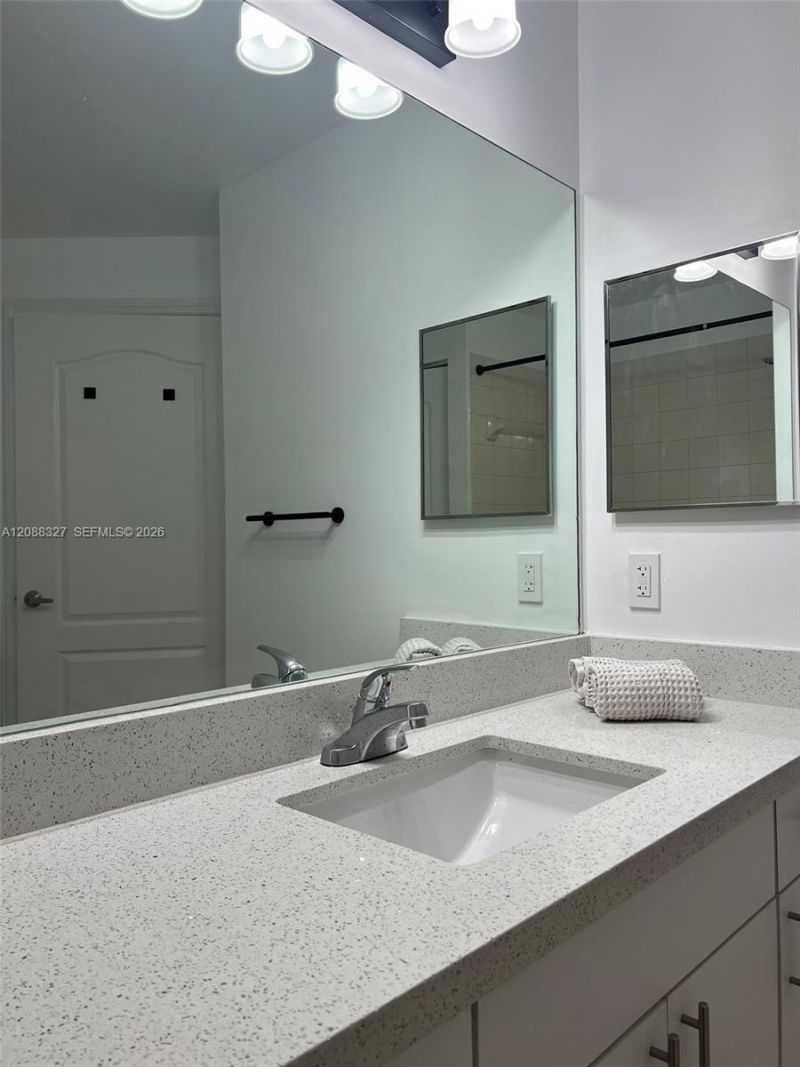 6001 SW 70th St, Unit 346, South Miami, FL 33143 Photo