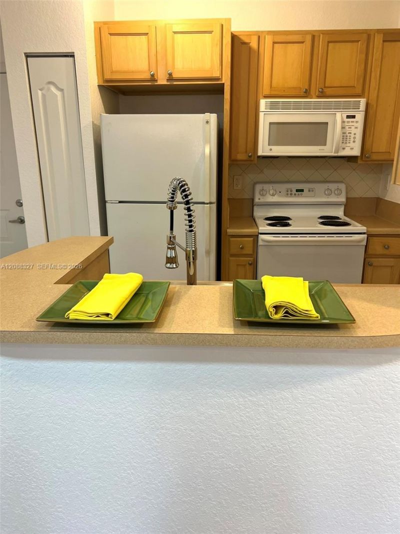 6001 SW 70th St, Unit 346, South Miami, FL 33143 Photo