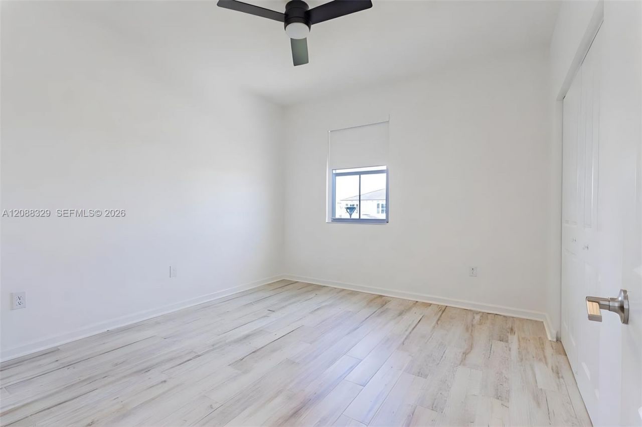 12740 SW 214th Ter, Miami, FL 33177 Photo