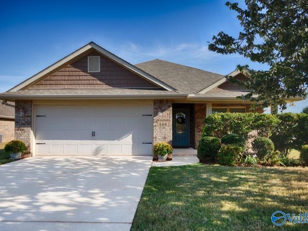 100 Pembridge Lane, Madison, AL 35756