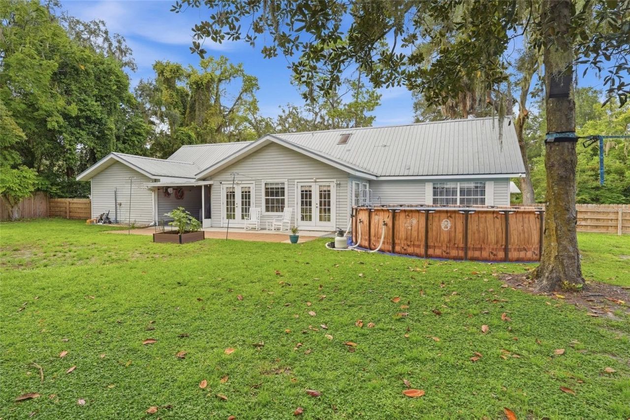 322 NE 4th Avenue, Trenton, FL 32693 Photo