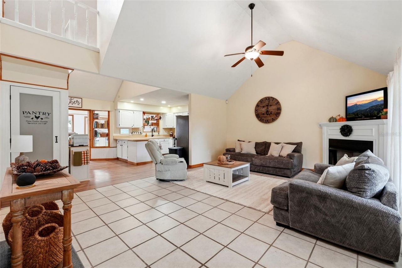 322 NE 4th Avenue, Trenton, FL 32693 Photo