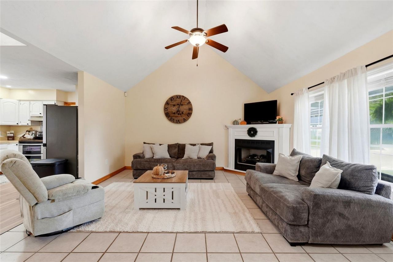322 NE 4th Avenue, Trenton, FL 32693 Photo