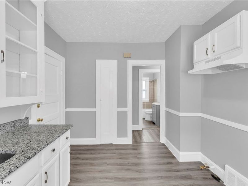 10123 Greenview Avenue, Unit 2/UP, Garfield Heights, OH 44125 Photo 12
