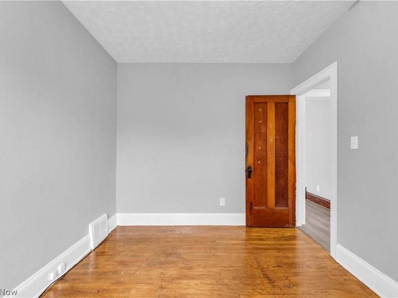 10123 Greenview Avenue, Unit 2/UP, Garfield Heights, OH 44125 Photo 14