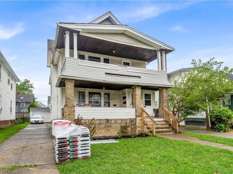 10123 Greenview Avenue, Unit 2/UP, Garfield Heights, OH 44125 Photo 2