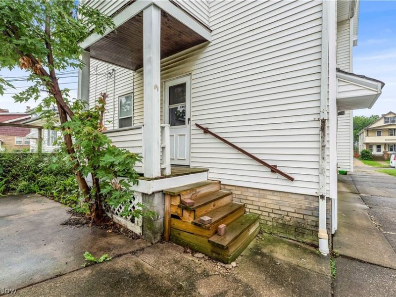 10123 Greenview Avenue, Unit 2/UP, Garfield Heights, OH 44125 Photo 22