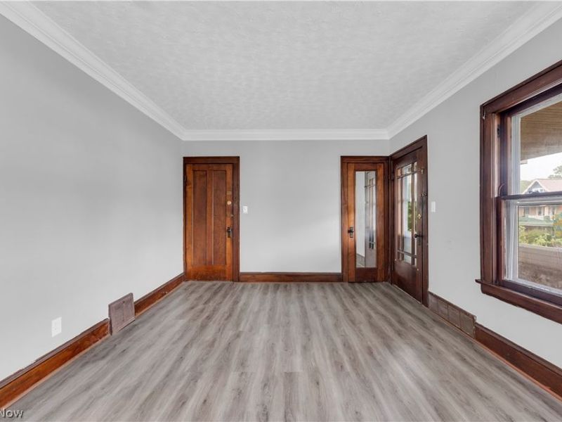 10123 Greenview Avenue, Unit 2/UP, Garfield Heights, OH 44125 Photo 6