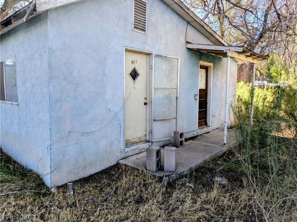 945 Lincoln Street , Caliente, NV 89008