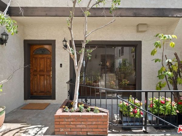 4338 Gentry Avenue, Unit 4, Studio City, CA 91604