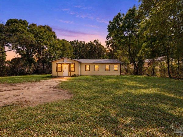 2403 E Johnson Ave, Pensacola, FL 32514