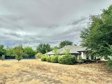 16235 Red Wood Circle W, Frisco, TX 75071