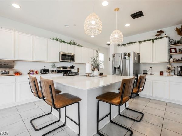 617 Our Heritage Street , Henderson, NV 89011