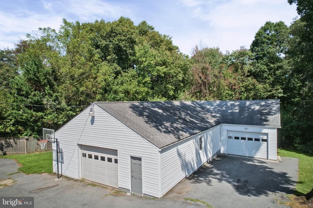 10501 BETHESDA CHURCH ROAD, DAMASCUS, MD 20872