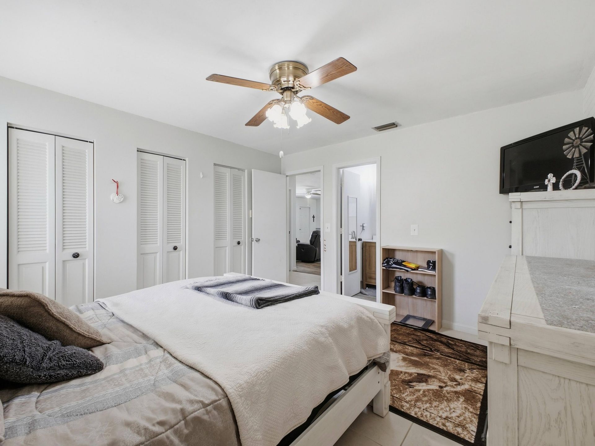 234 La Mancha Avenue, Royal Palm Beach, FL 33411 Photo
