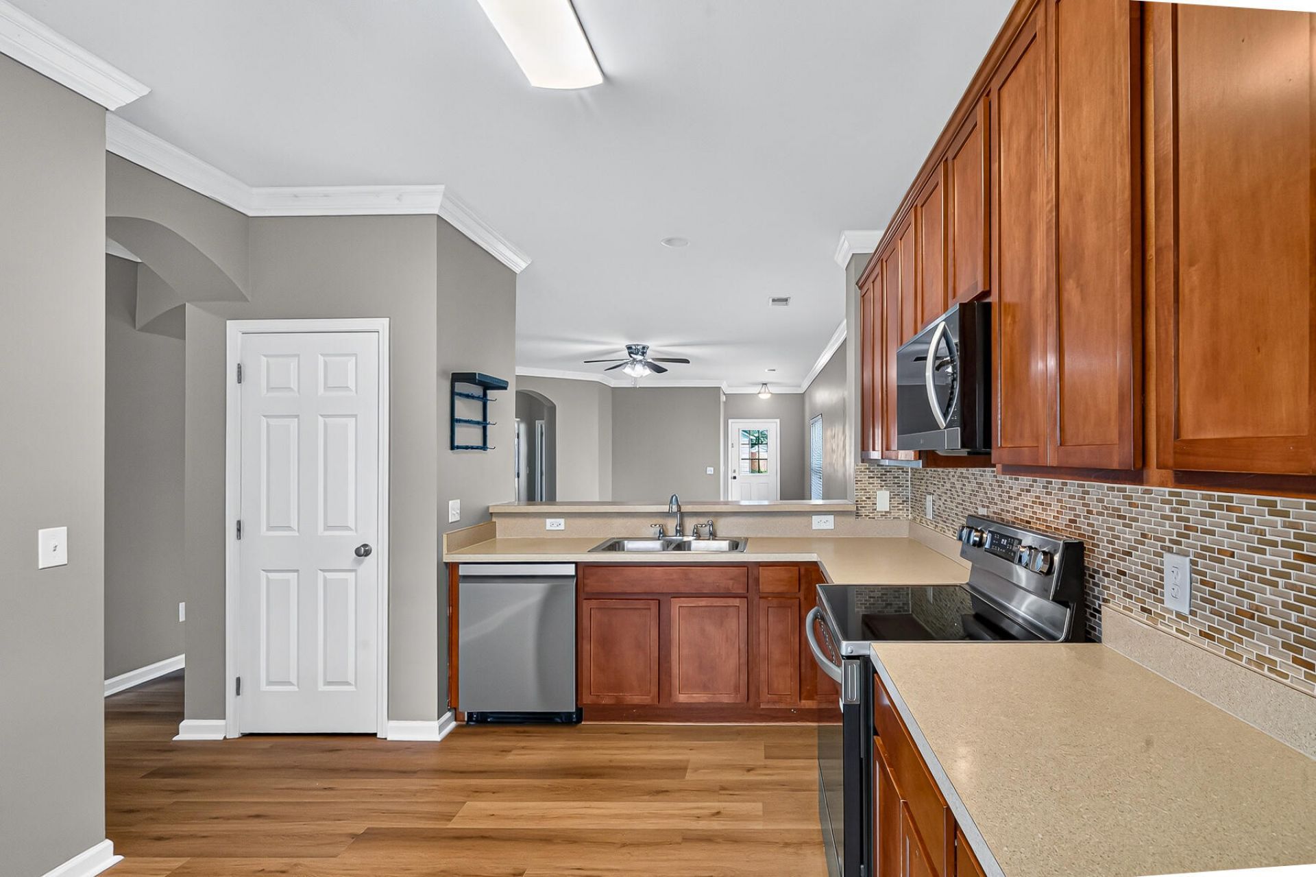 202 Summer View Road Photo 13
