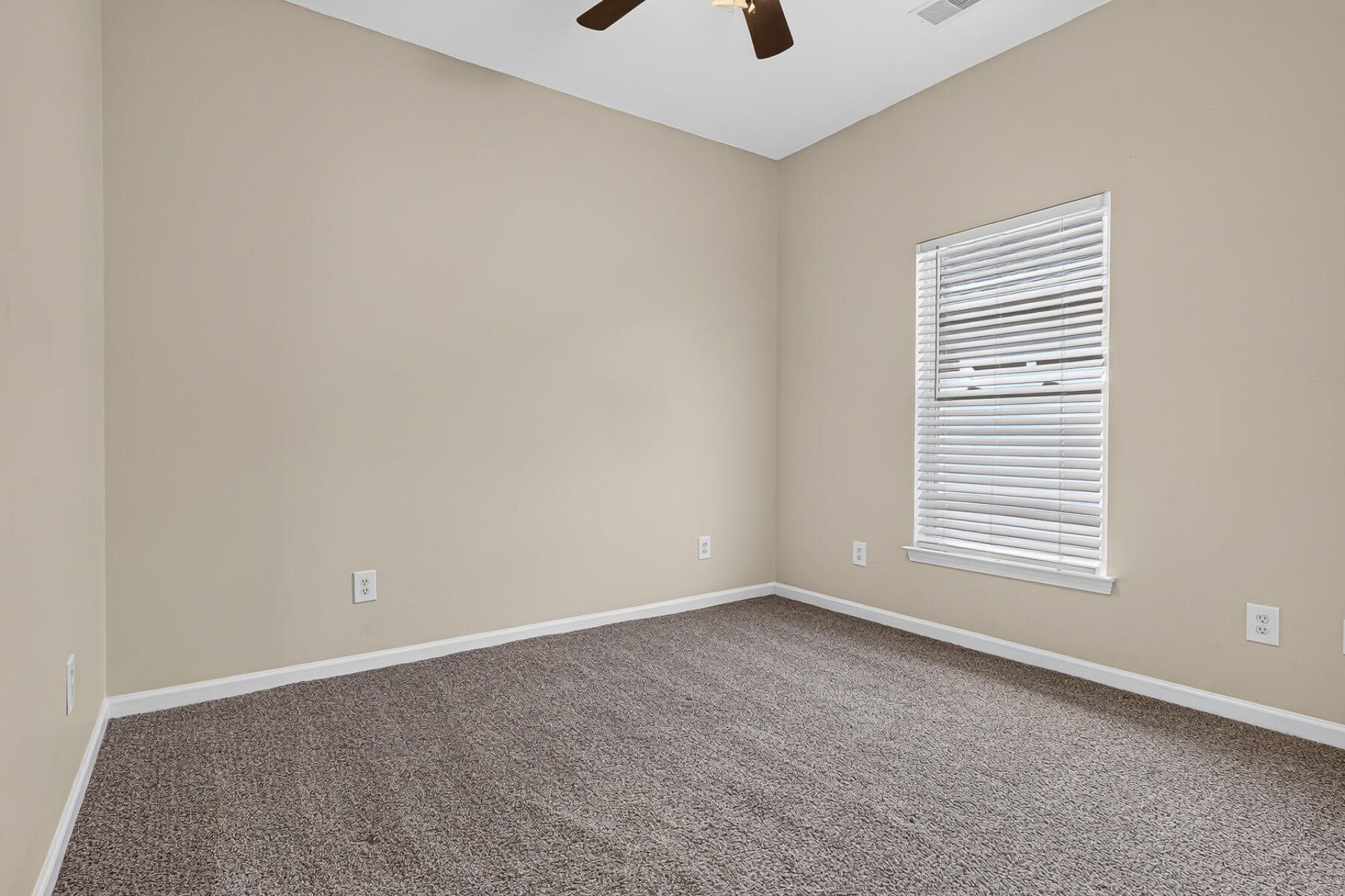 202 Summer View Road Photo 21