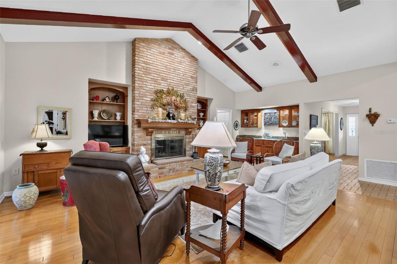 3081 Lakeshore Drive, Mount Dora, FL 32757 Photo