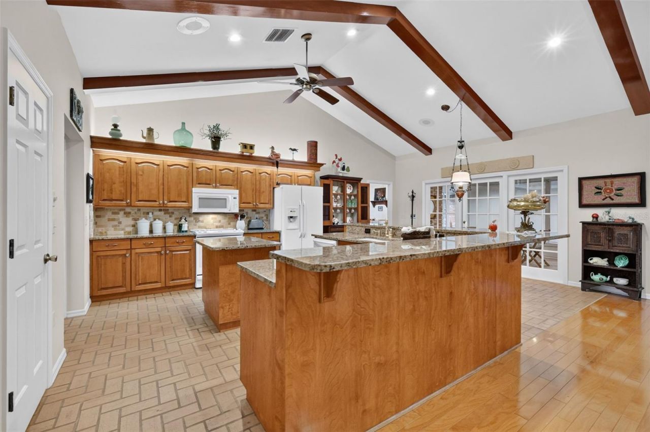 3081 Lakeshore Drive, Mount Dora, FL 32757 Photo