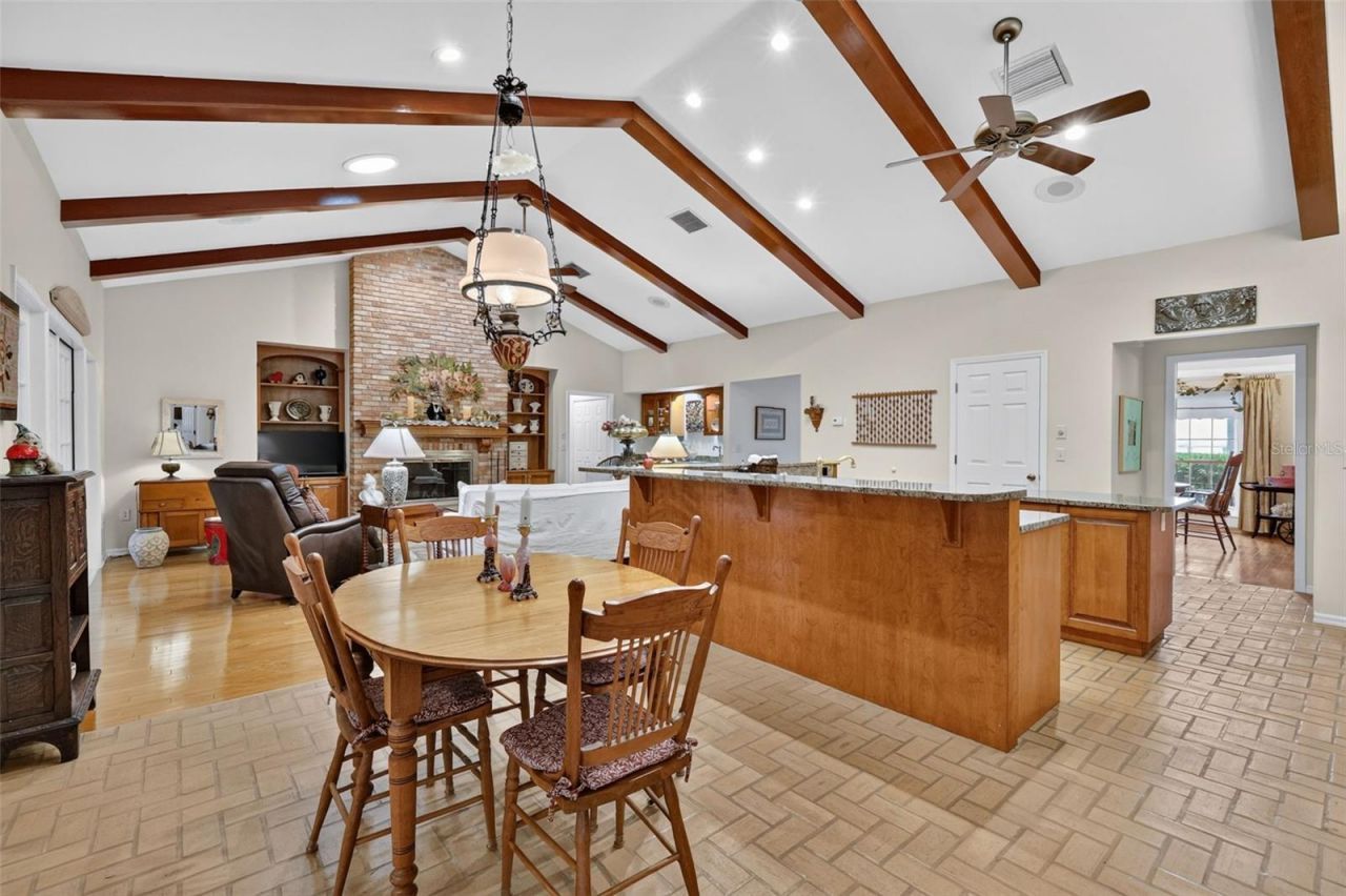 3081 Lakeshore Drive, Mount Dora, FL 32757 Photo