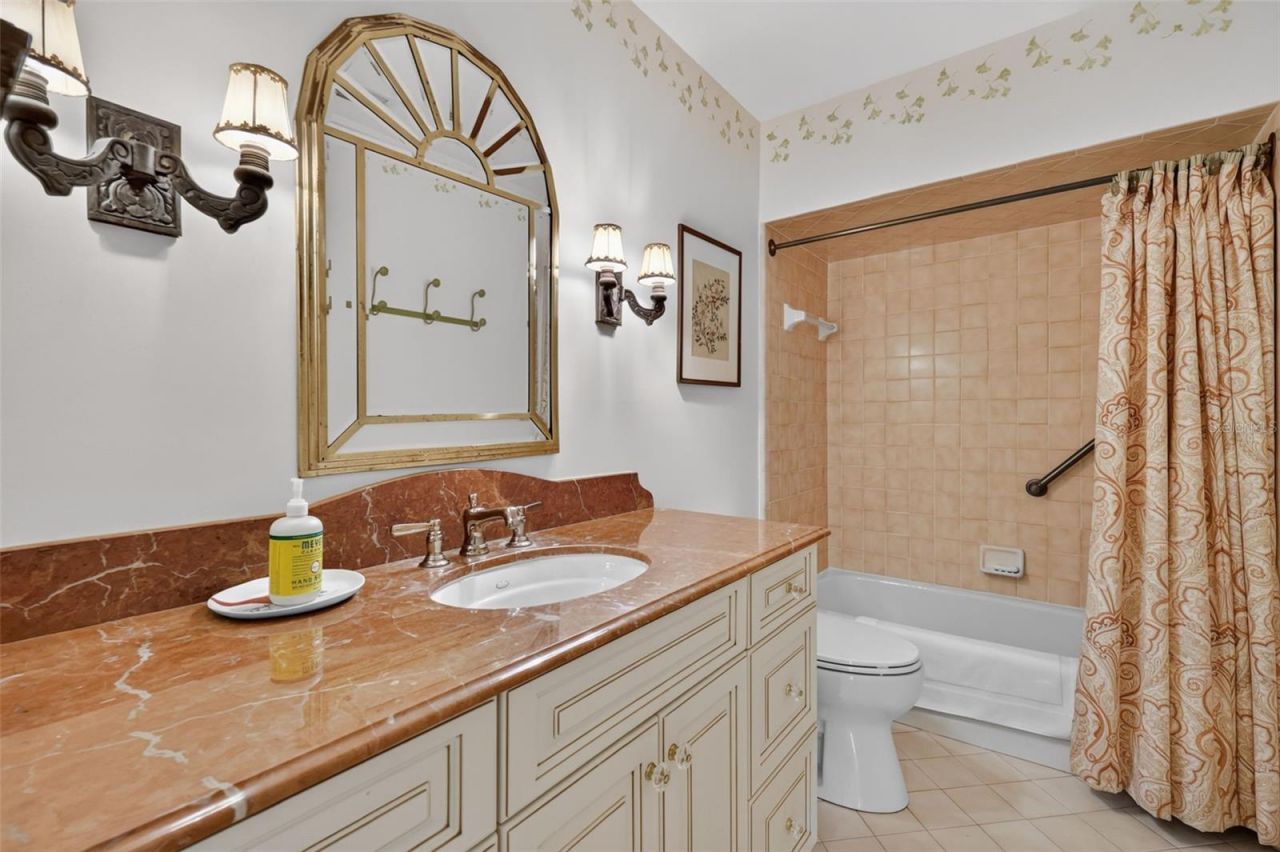 3081 Lakeshore Drive, Mount Dora, FL 32757 Photo