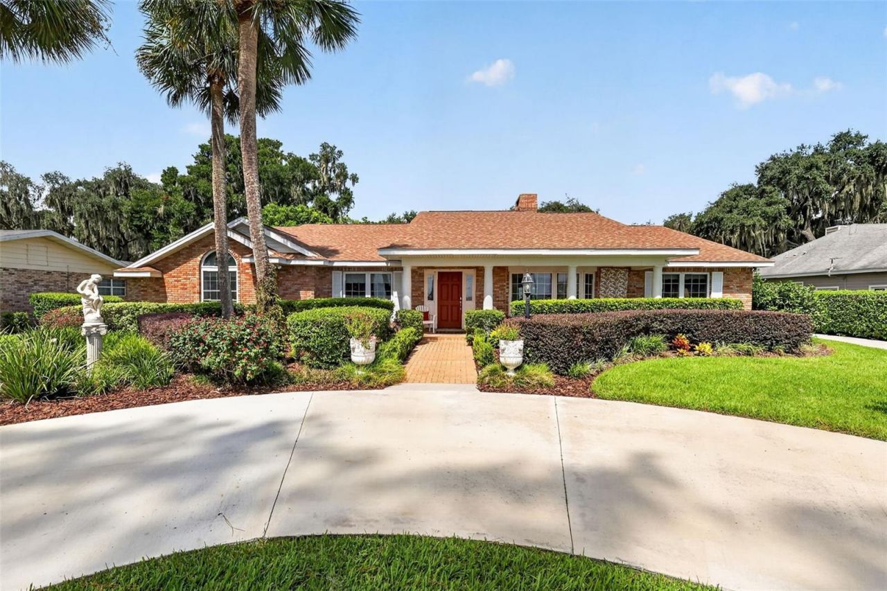 3081 Lakeshore Drive, Mount Dora, FL 32757 Photo