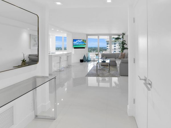 550 S Ocean Boulevard, Unit 2203, Boca Raton, FL 33432