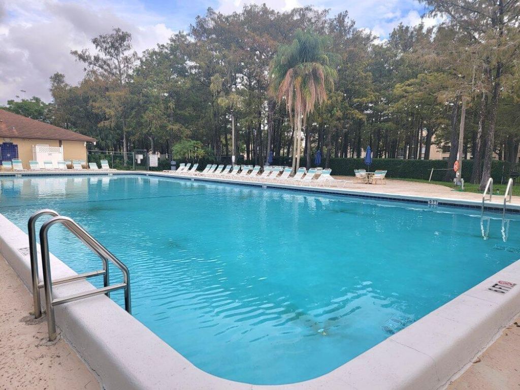 7840 NW 50th Street, Unit 504, Lauderhill, FL 33351 Photo
