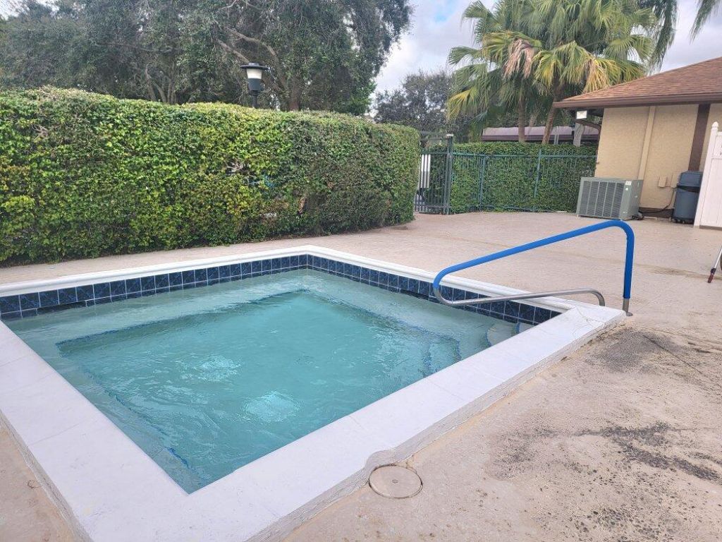7840 NW 50th Street, Unit 504, Lauderhill, FL 33351 Photo