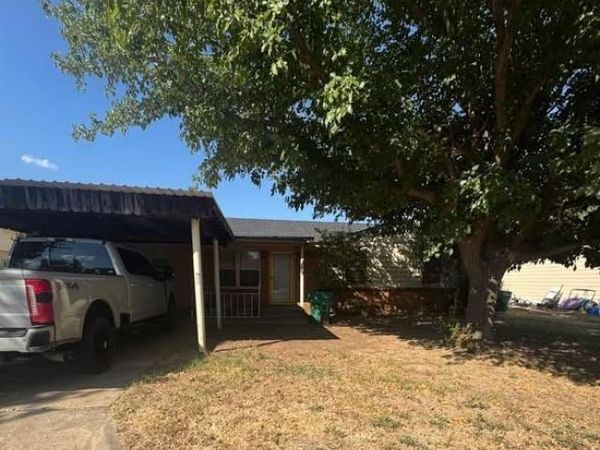 11 Elbert Heights , Quanah, TX 79252