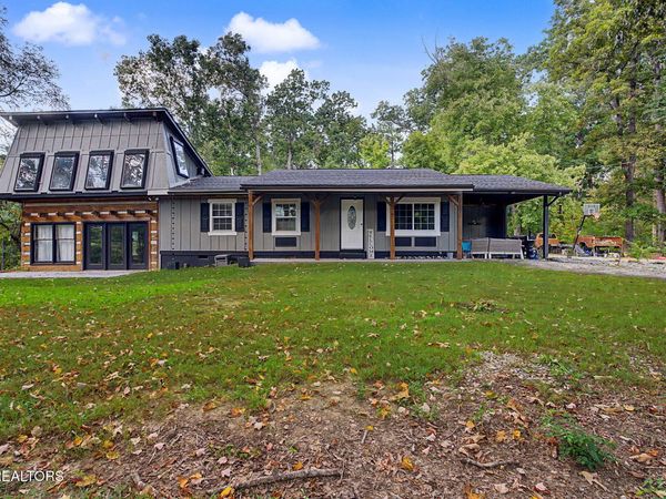 381 Fox Cemetery Rd, Sevierville, TN 37876