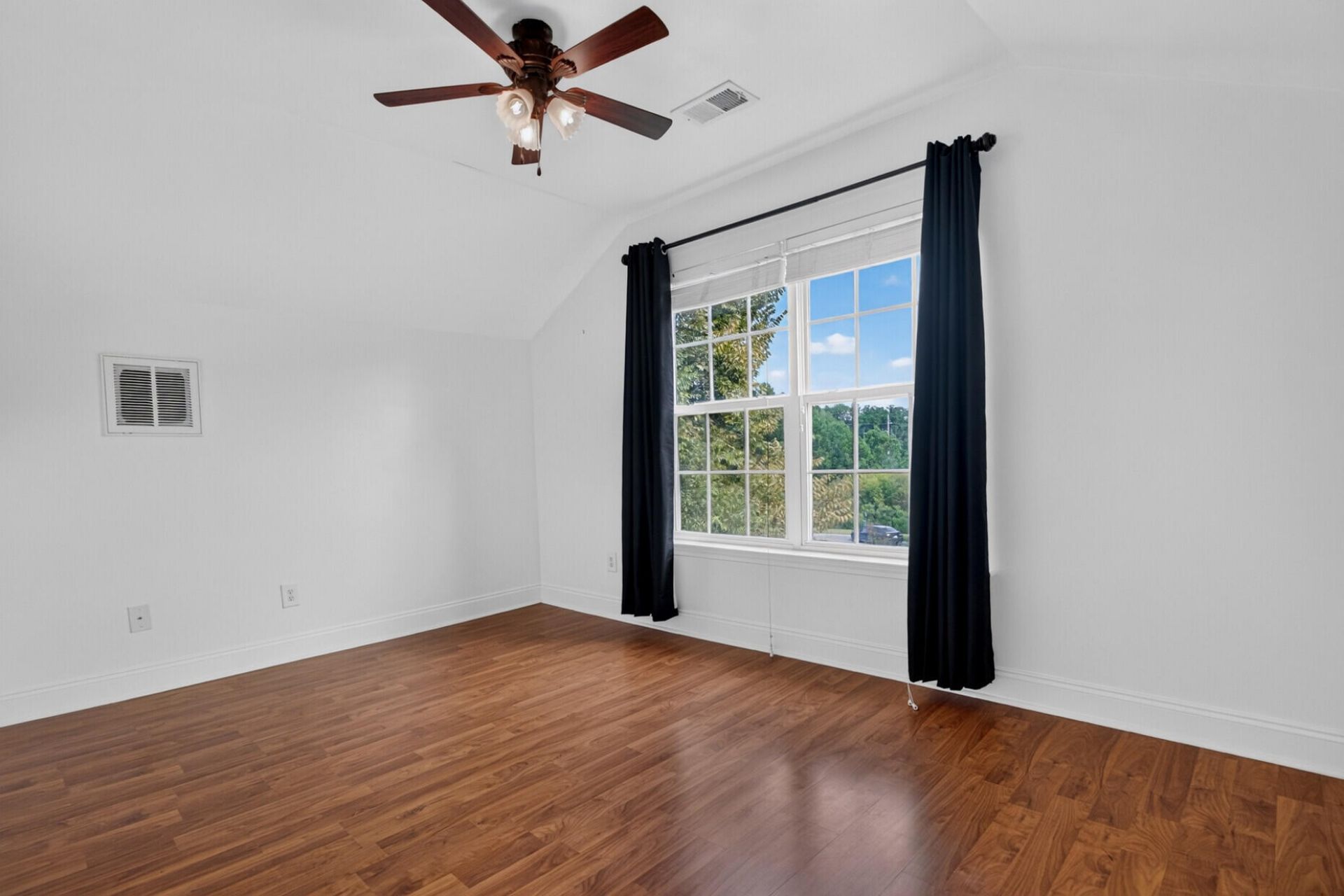 109 Netherfield Drive Photo 43