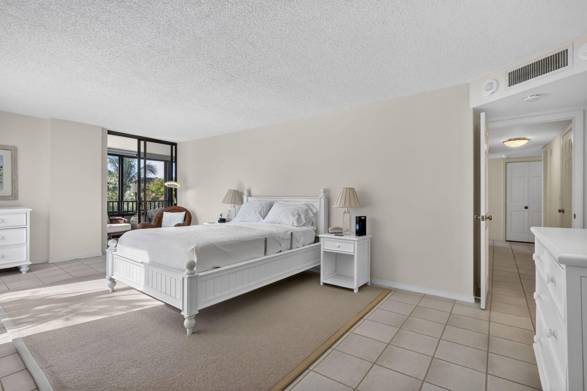 2220 S Ocean Boulevard, Unit 302, Delray Beach, FL 33483 Photo