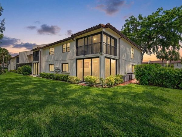 21864 Arriba Real, Boca Raton, FL 33433