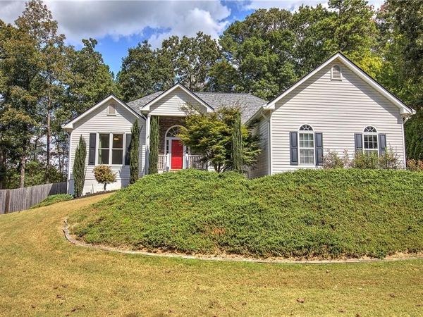 1082 Fieldstone Drive , Canton, GA 30114