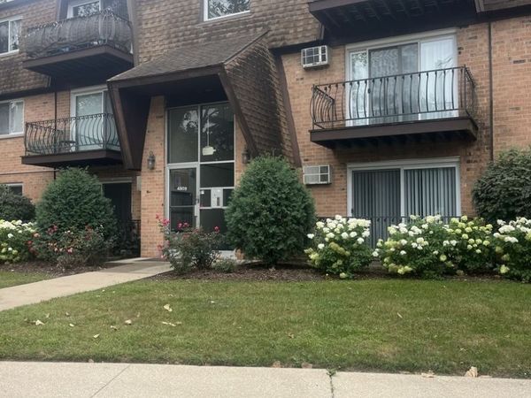 4809 W Engle Road , Unit 2B, Alsip, IL 60803