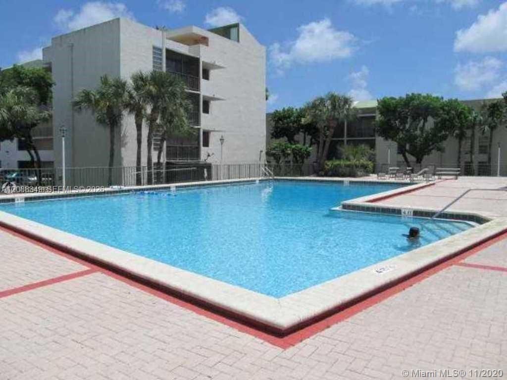 8870 Fontainebleau Blvd, Unit 208, Miami, FL 33172 Photo