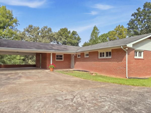 296 Hill Top Circle, Flintstone, GA 30725