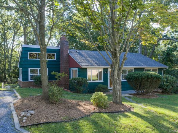 69 Herod Point Road , Wading River, NY 11792