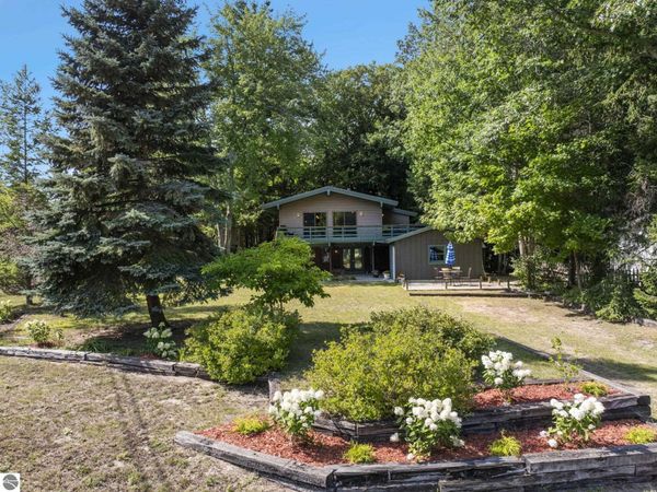 13631 Forest Beach Shores N, Northport, MI 49670